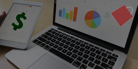 Foto de equipos informáticos en exposición